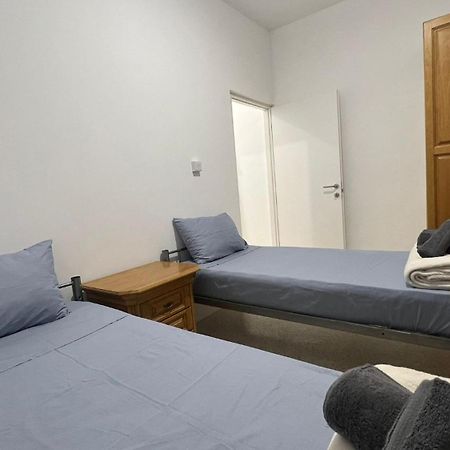 Private Room San Gwann Экстерьер фото