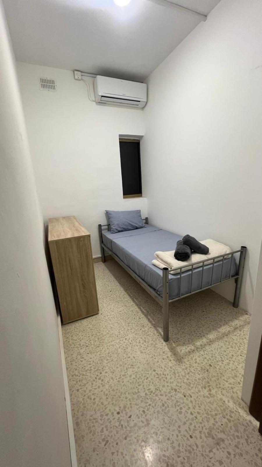 Private Room San Gwann Экстерьер фото