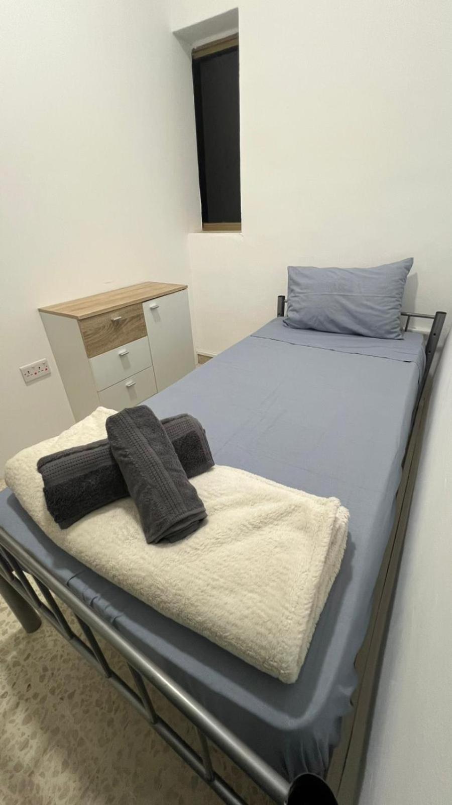 Private Room San Gwann Экстерьер фото